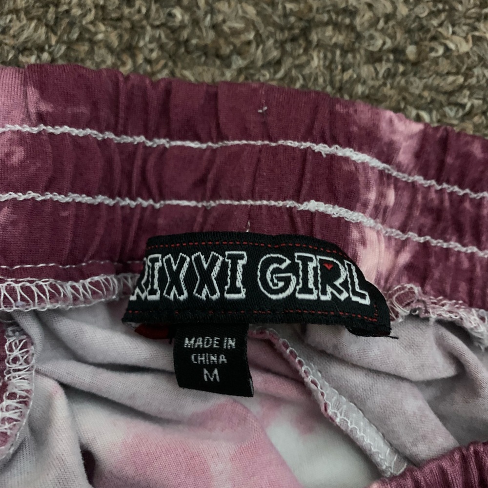 Short - Picture 2 of 3